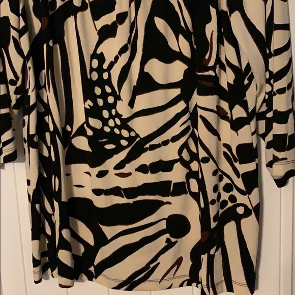 Women’s animal print blouse - Picture 3 of 4